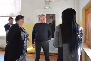 Народные избранники вновь посетили столовую 22 школы села Кневичи.