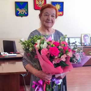 90-летний юбилей сегодня отмечает Ревякина Раиса Петровна, Почетный гражданин Артемовского городского округа, Отличник здравоохранения.