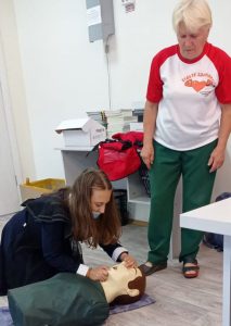 Артемовских школьников учат оказывать первую помощь до приезда «Скорой»