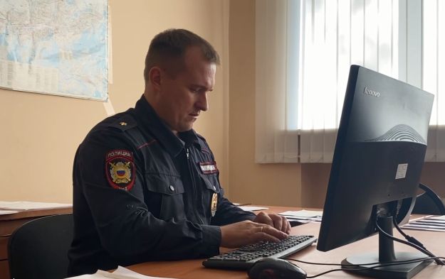Голосуем за лучшего участкового уполномоченного Артема — майора полиции Сергея Ковалева