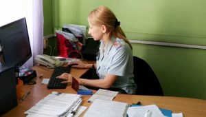 В Артеме Приморского края полицейские задержали подозреваемого в умышленном повреждении чужого имущества