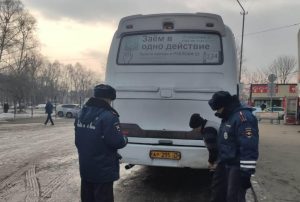 В Приморье сотрудники Госавтоинспекции Артема проводят профилактические мероприятия под названием «Автобус».