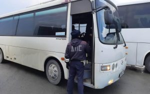 В Приморье сотрудники Госавтоинспекции Артема проводят профилактические мероприятия под названием «Автобус»