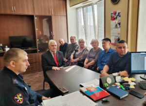 В Артеме Приморского края полицейские и представители общественного совета обсудили вопросы профилактики телефонного мошенничества