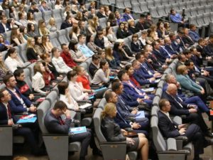 Молодые парламентарии Артемовского городского округа приняли участие во встрече членов Палаты молодых законодателей