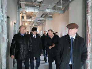 Проверка хода строительства новой поликлиники, а также провели встречу с коллективом КГБУЗ «Артемовская городская больница №1».