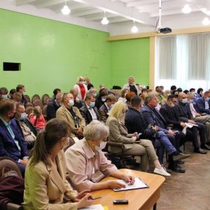 31 мая состоялась  встреча главы округа Вячеслава Квона с жителями микрорайона ФБТ (Бабушкина).