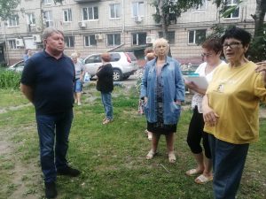 Встреча Анатолия Баделя с жителями домов ул. Фрунзе, 67, 69.