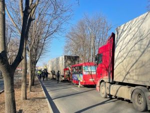 МВД: в ДТП с автобусом Hyundai HD в Артеме пострадали водитель и пятеро пассажиров