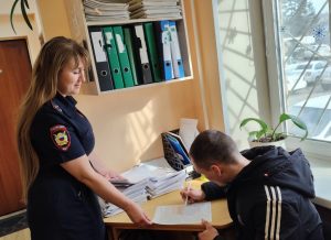 В Артеме Приморского края полицейские подвели итоги оперативно-профилактического мероприятия «Надзор»