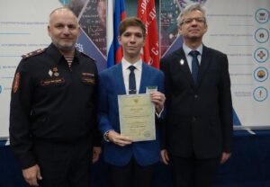 Егор Тищенко, член Молодежного парламента при Думе города Артёма, стал лауреатом Всероссийского конкурса