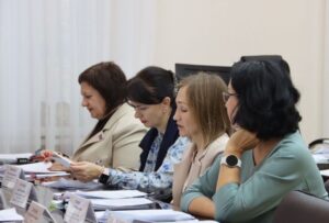 Корректировки в городской Устав рассмотрели депутаты на заседании комиссии по законности