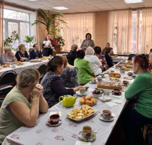 В преддверии Дня Матери председатель Думы города Артёма встретилась с активом общественной организации «Женщины города Артёма», которую возглавляет Татьяна Лемехова.
