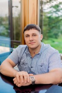 Почти 10 лет Панченко Андрей, председатель городского Общества инвалидов, объединяет людей с инвалидностью разных возрастов