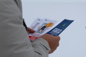 В Приморье доверчивая жительница Артема, поверив мошенникам, перевела на их счета крупную денежную сумму