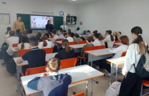 В Артеме Приморского края полицейские и общественники рассказывают студентам о преимуществах здорового образа жизни