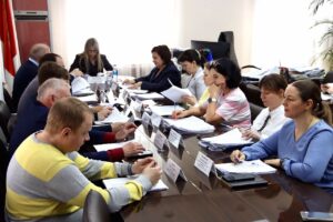 Депутаты рассмотрели заявления от семейных пар на награждение краевой наградой «Семейная доблесть»