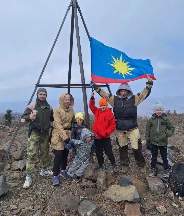 Сергеевы: семья, которая творит добро