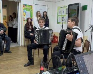 В Международный день семьи Молодёжный парламент при Думе города посетил Артёмовский дом-интернат для престарелых и инвалидов