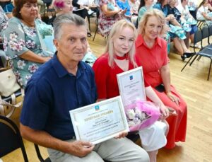 В Артёме чествуют лучших: в преддверии Дня города вручены заслуженные награды