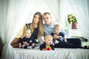 В преддверии Дня многодетной семьи, который ежегодно отмечается в Приморье 20 сентября, мы расскажем о дружных и крепких семьях нашего города