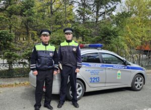 В Приморском крае жительница Артема поблагодарила сотрудников Госавтоинспекции за помощь